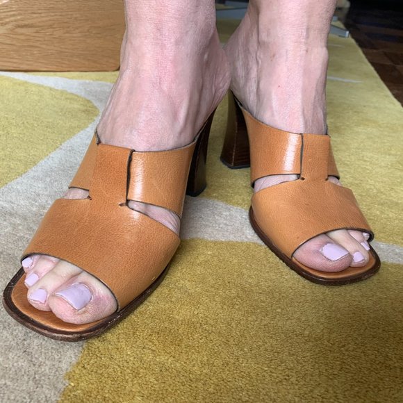 Prada for Granello Block Heel Leather Sandal - Picture 3 of 16